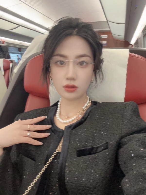 Alma的第三张照片--深圳交友中心