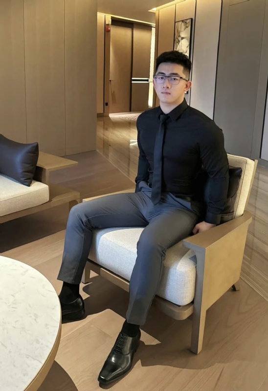 李寒外改英文可家的第一张照片--深圳交友中心